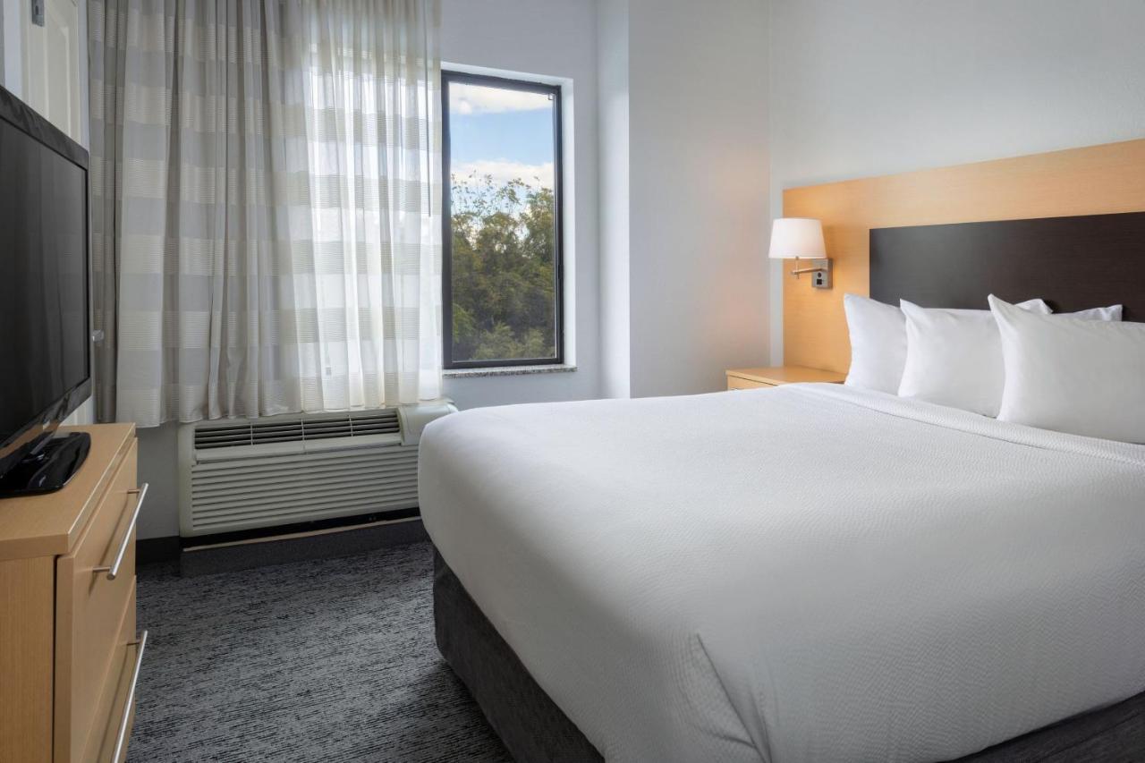 Towneplace Suites By Marriott York Extérieur photo