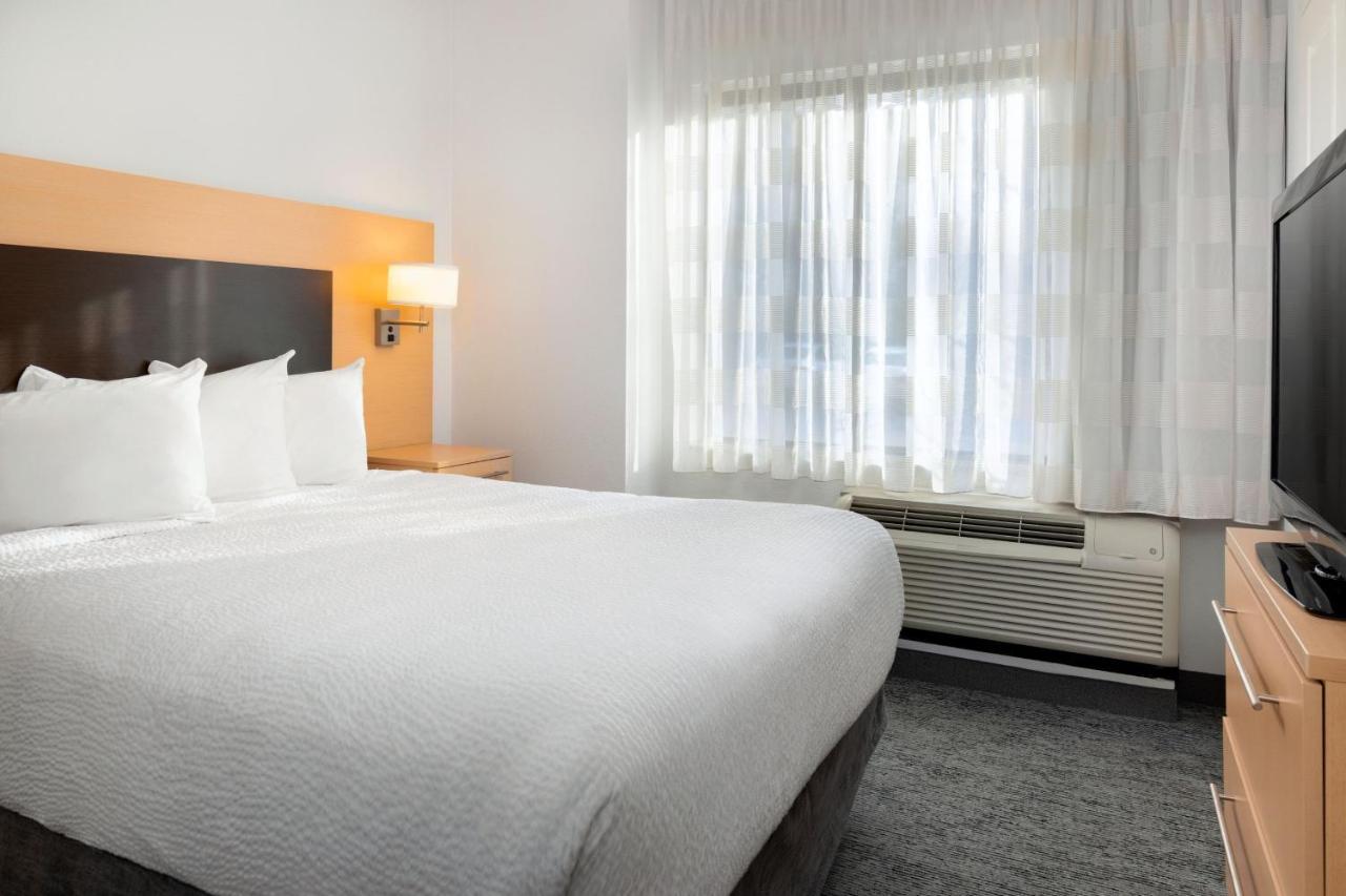 Towneplace Suites By Marriott York Extérieur photo