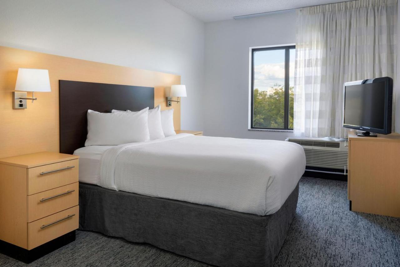 Towneplace Suites By Marriott York Extérieur photo