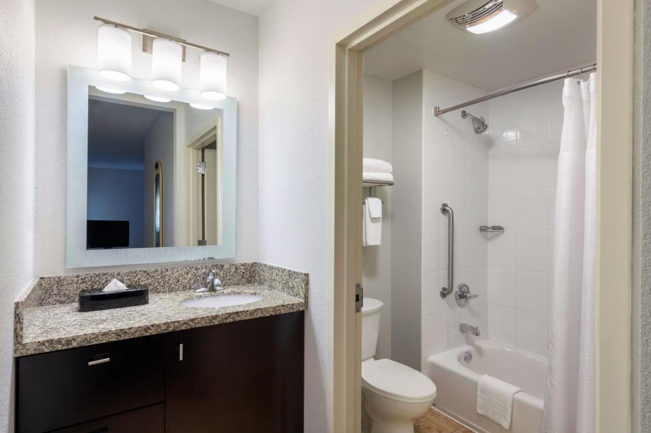 Towneplace Suites By Marriott York Extérieur photo