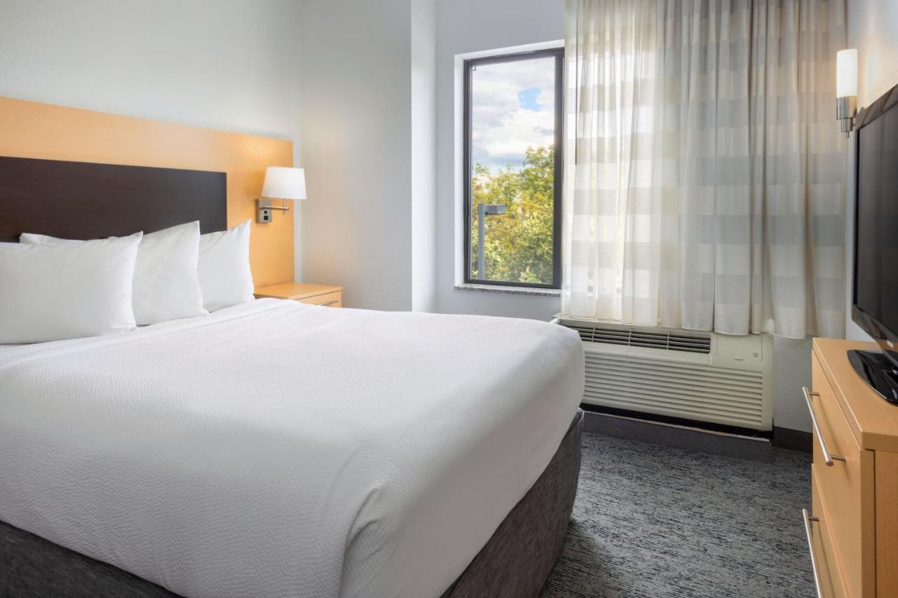 Towneplace Suites By Marriott York Extérieur photo