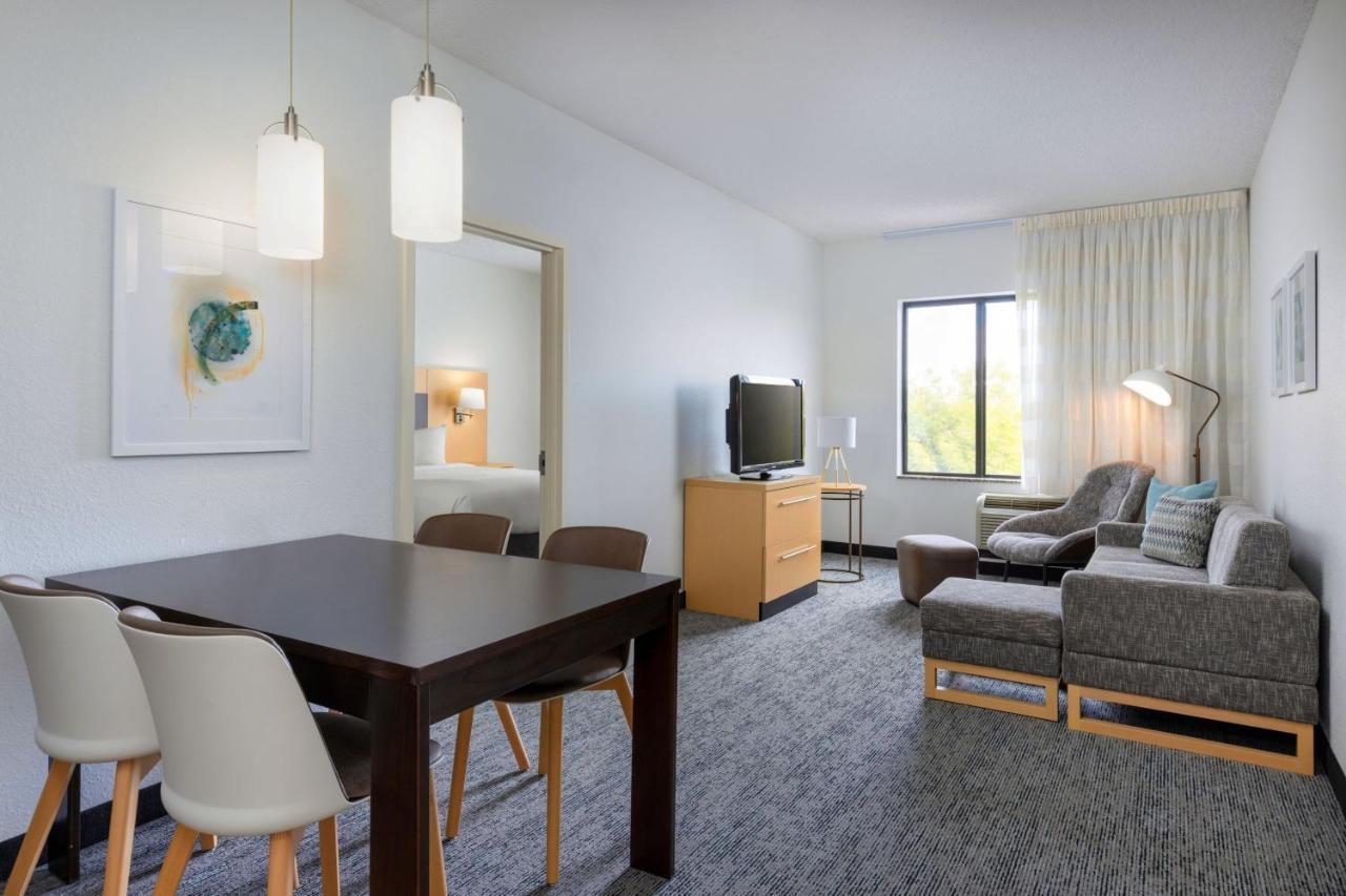 Towneplace Suites By Marriott York Extérieur photo